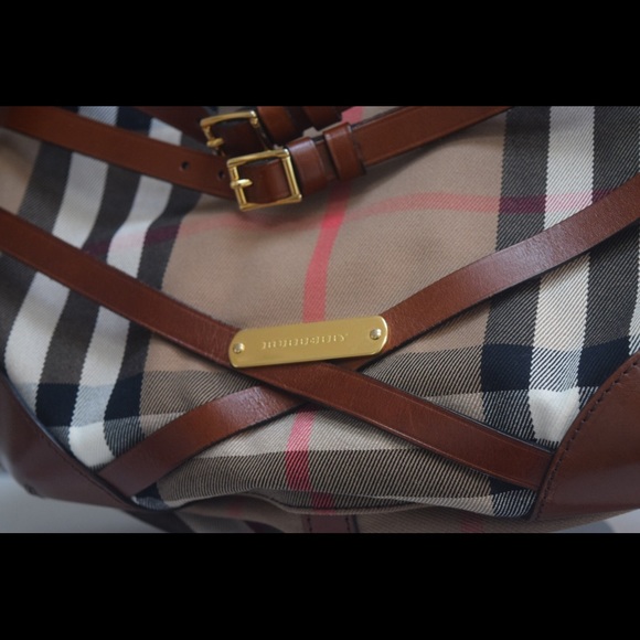 Sold* Burberry Bridle House Check Gosford Hobo - Picture 4 of 8